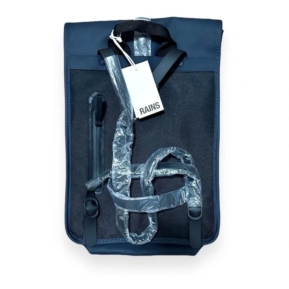 RAINS UNISEX ROLL TOP BACKPACK